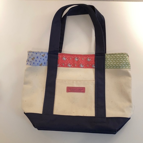 Vineyard Vines Handbags - Vineyard Vines Canvas Tote